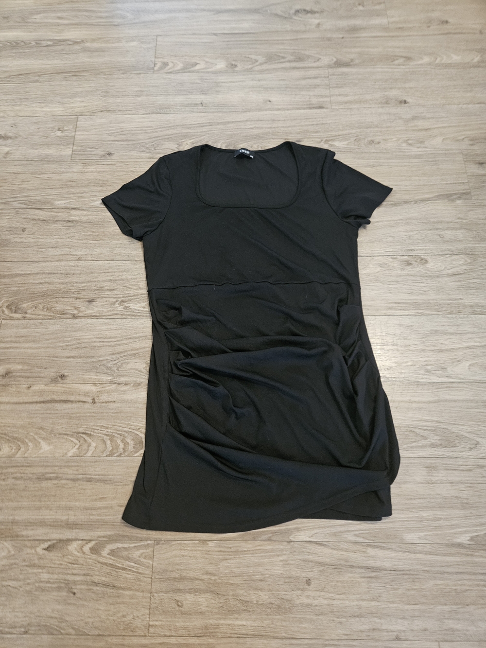 Cider Black Midi Dress with Short Sleeves